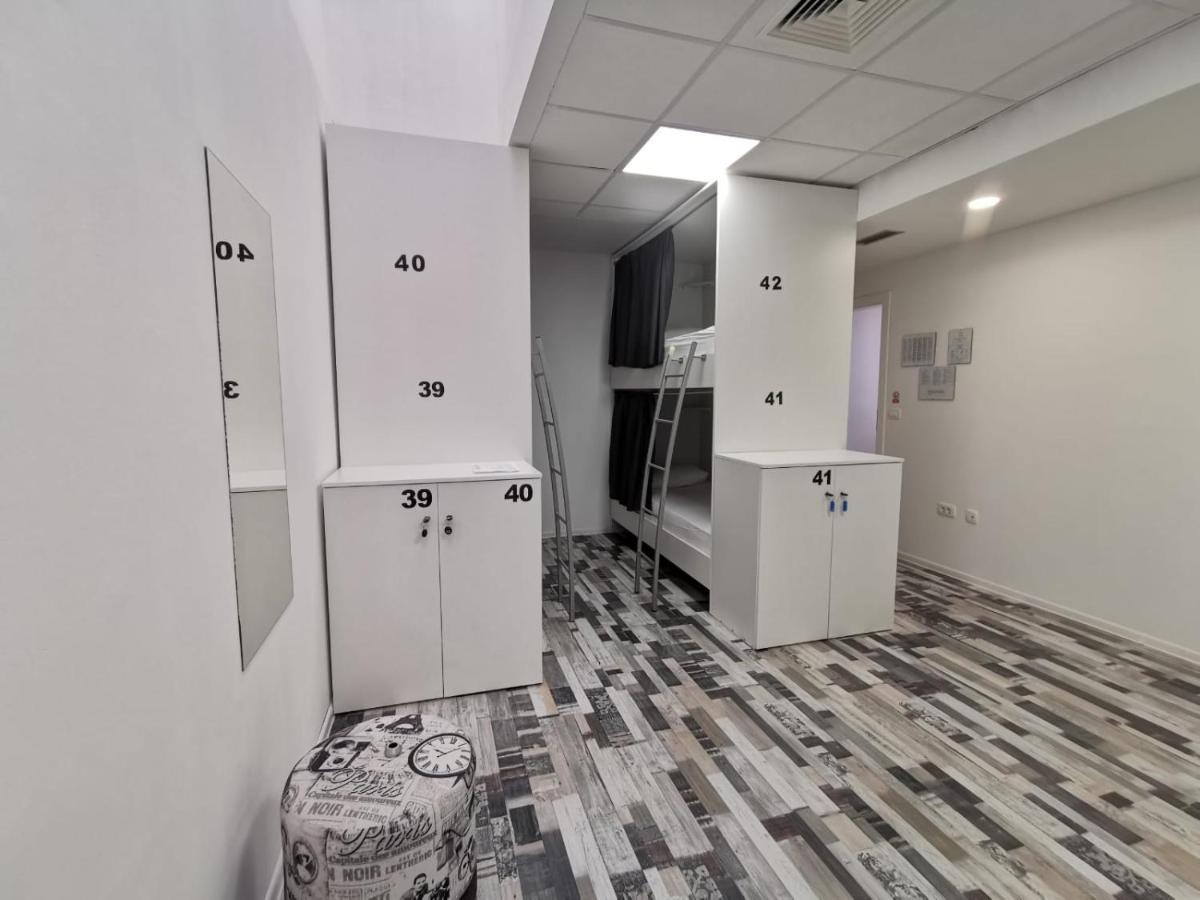 Hostel Book'N'Hook Stobreč Zewnętrze zdjęcie